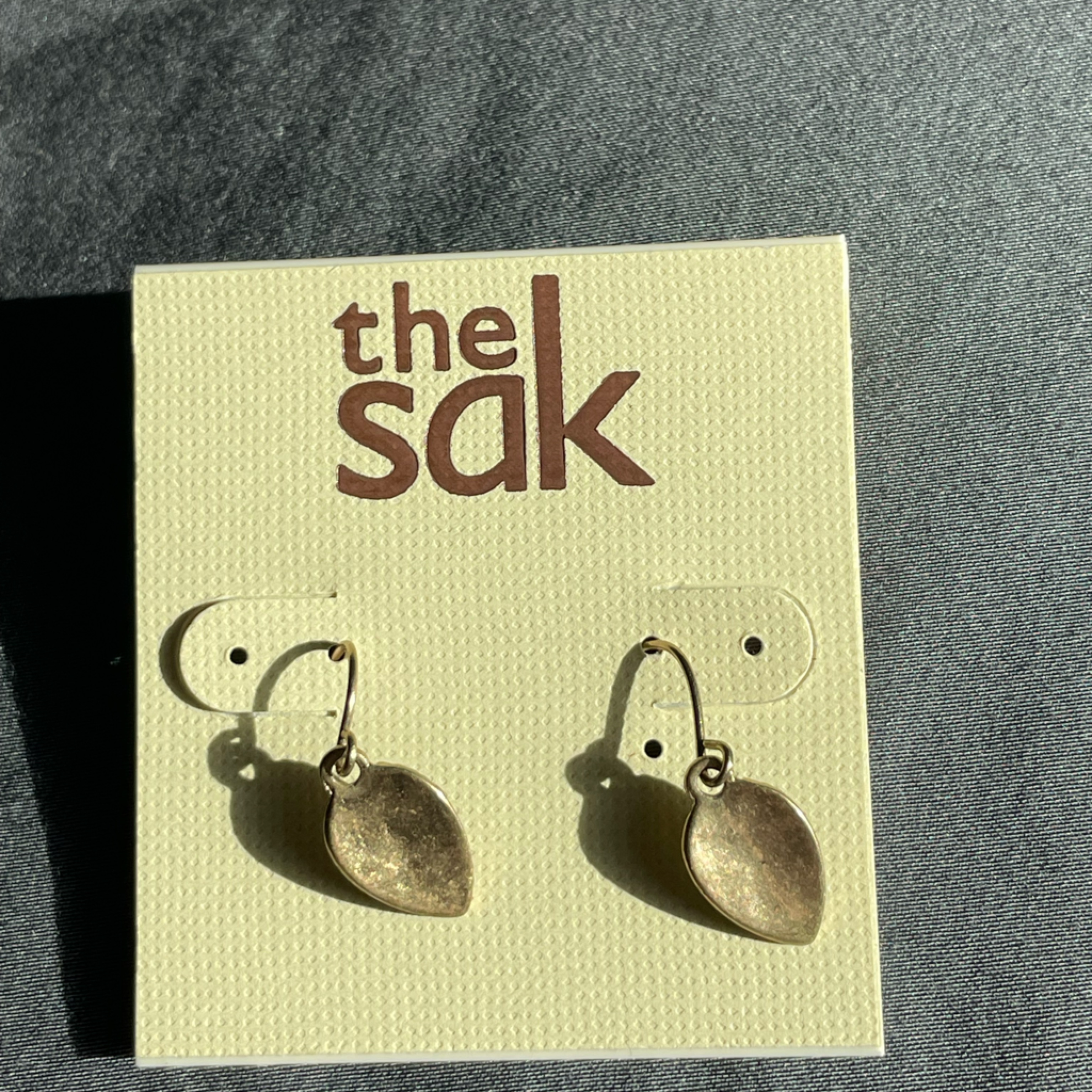 Nwt The Sak Handcrafted Glitter Gold Dangle Leaf Earrings 15$